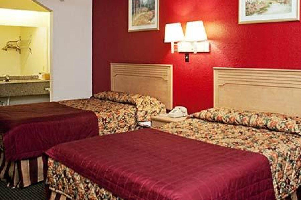 Crystal Inn 249 North Louetta Екстер'єр фото