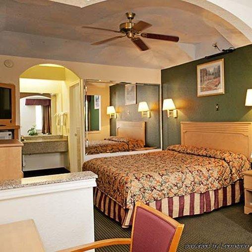 Crystal Inn 249 North Louetta Екстер'єр фото