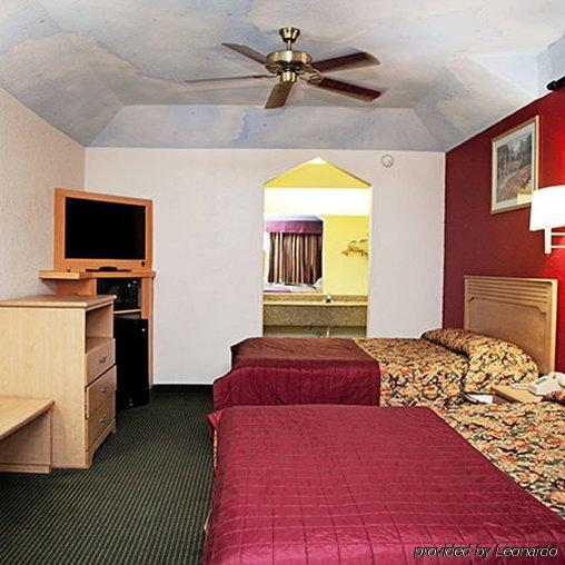 Crystal Inn 249 North Louetta Екстер'єр фото