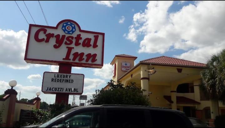 Crystal Inn 249 North Louetta Екстер'єр фото